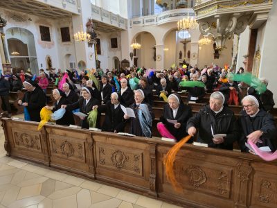 Franziskus_04-10-25_Dillinger-Franziskanerinnen08