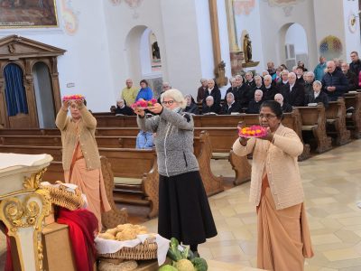 Franziskus_04-10-25_Dillinger-Franziskanerinnen09