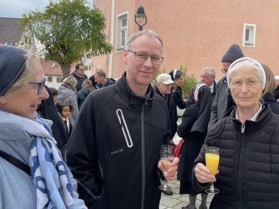 Sr. Aurele Alte Bekannte