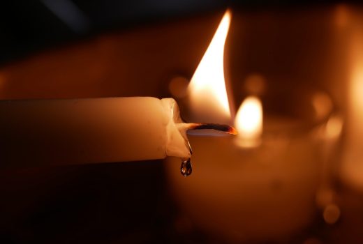 candle-8661042_1920_pixabay